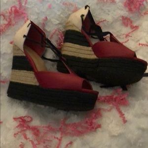 Red,black & cream wedges